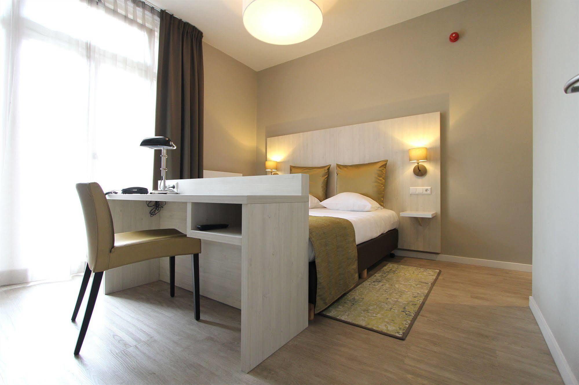 Apple Inn Hotel Amsterdam Exterior photo
